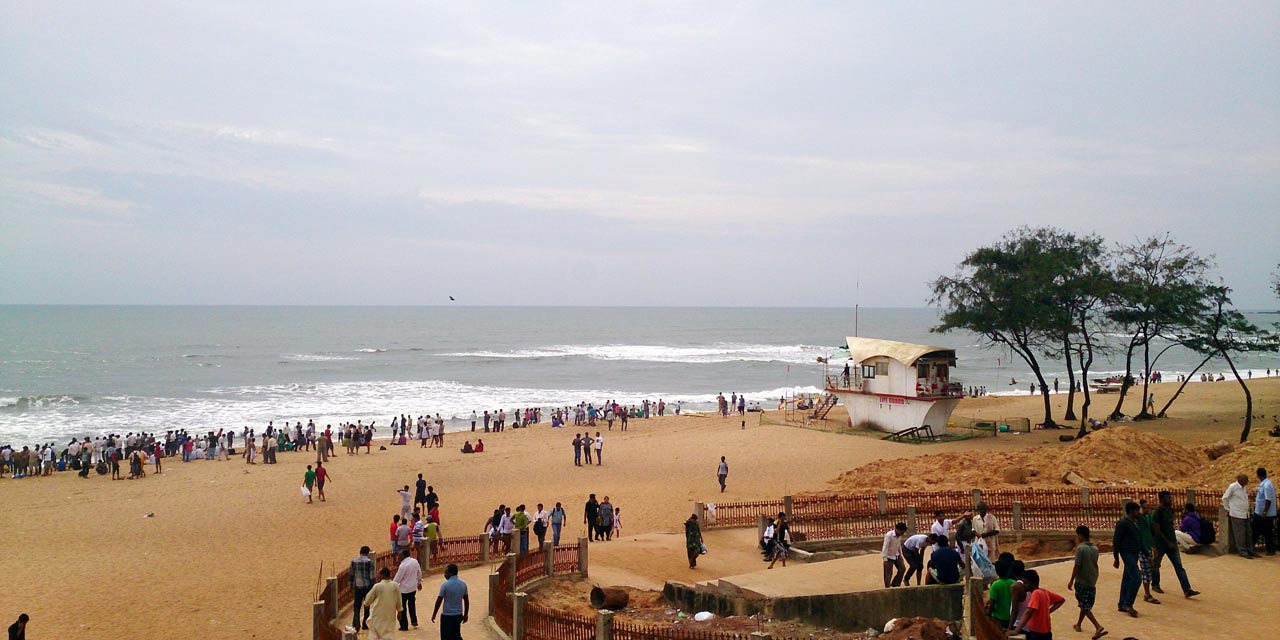 GOA Calangute Beach: Unraveling the Charm of Goa's Crown Jewel