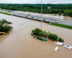 What cities in Texas get flooded?